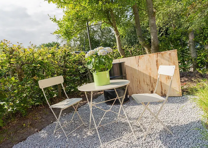 Semesterbostad Suederhuus Garding