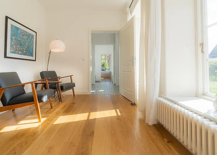 Semesterbostad Suederhuus